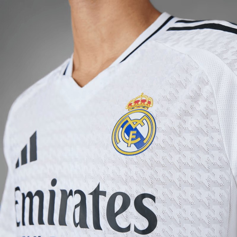 Camisa Real Madrid Home VERSÃO JOGADOR 2024/25 + PERSONALIZAÇÃO GRÁTIS